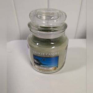 Retired Yankee candle Island Spa 14.5oz summer citrus refreshing lemon